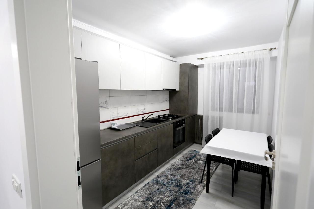 Sif Residence Craiova Buitenkant foto